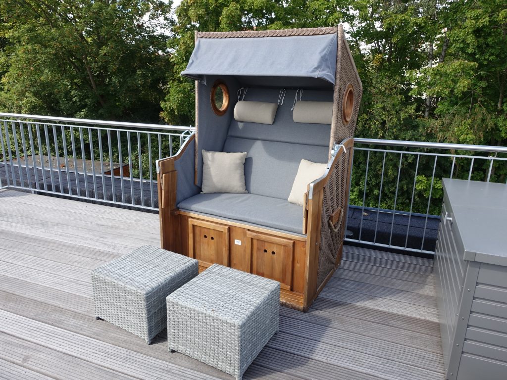 Strandkorb auf der Dachterrasse