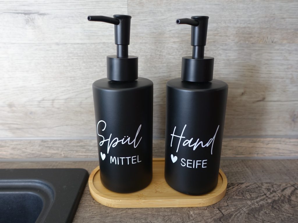 Spülmitte und Seife in der Küche